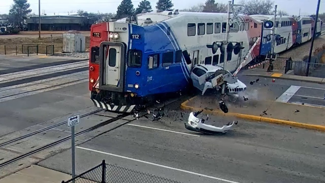 FULL VIDEO: Intense video shows FrontRunner train plowing into SUV on the tracks