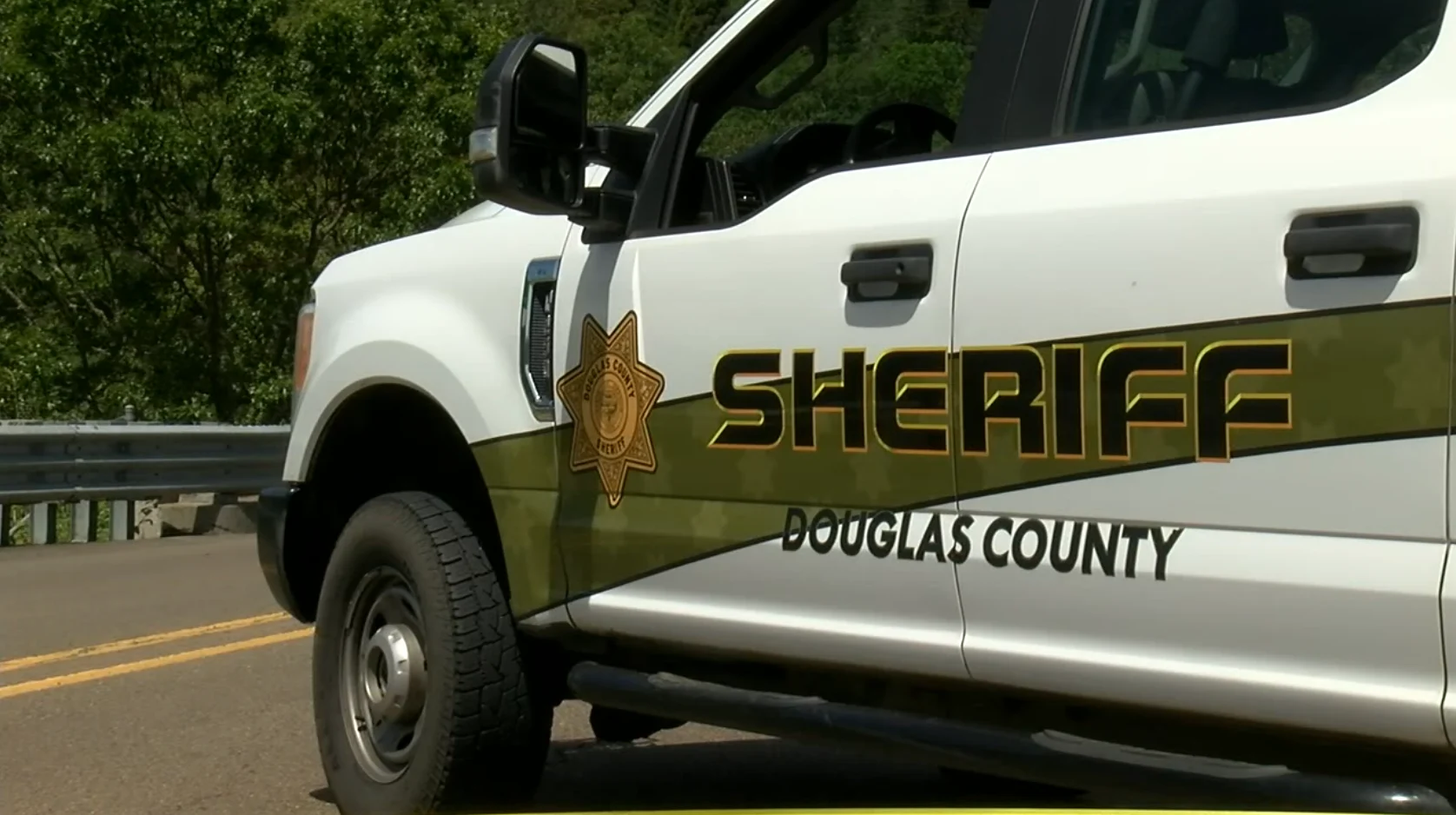 Driver killed after being ejected in Douglas County crash near Yoncalla