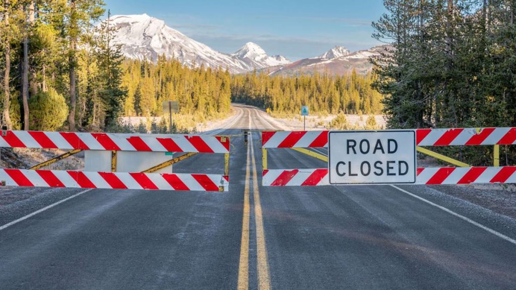 No guarantee Cascade Lakes Highway will open early despite mild winter