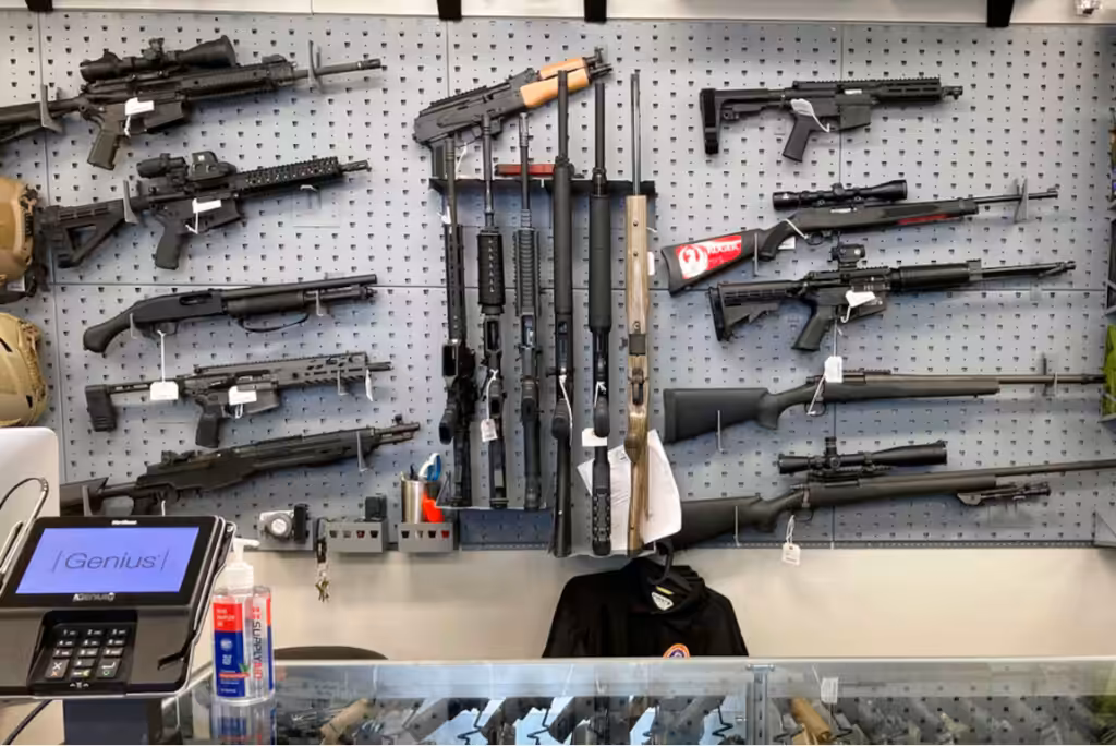 Oregon lawmakers delay gun control Measure 114 implementation