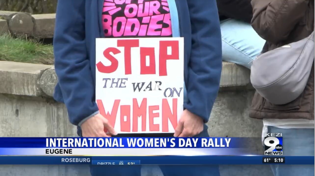 Eugene Rally Marks International Women’s Day with Calls for Unity and Equality