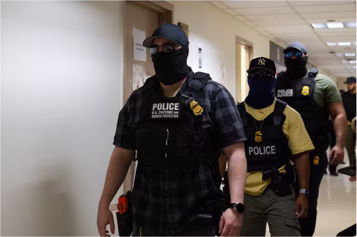 Oregon lawmakers pass bill restricting masks for law enforcement officers