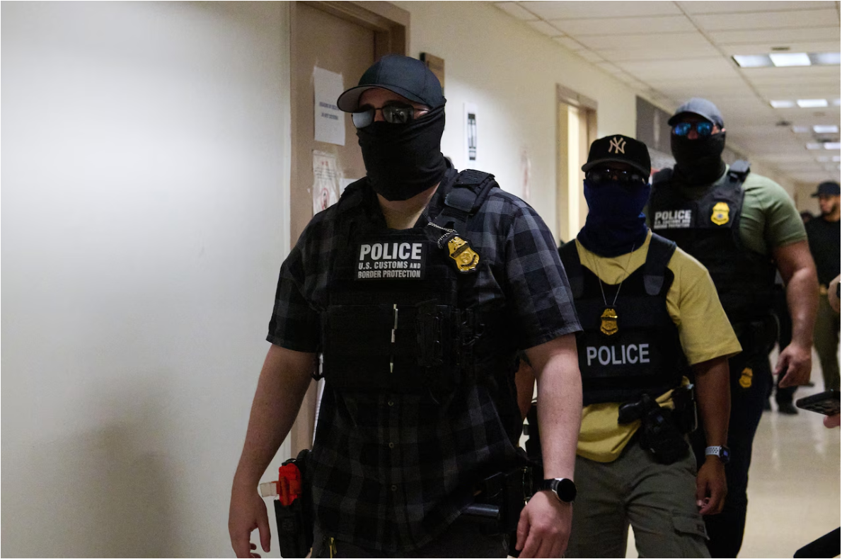 Oregon lawmakers pass bill restricting masks for law enforcement officers