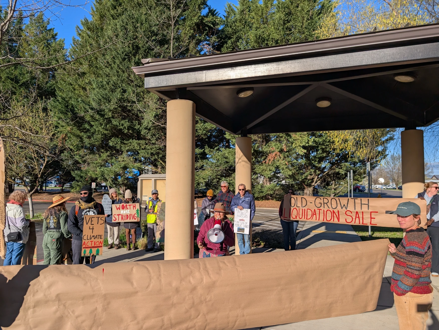 Lawsuit Challenges Bureau of Land Management Logging Project Near Grants Pass Over Owl Survey Methods