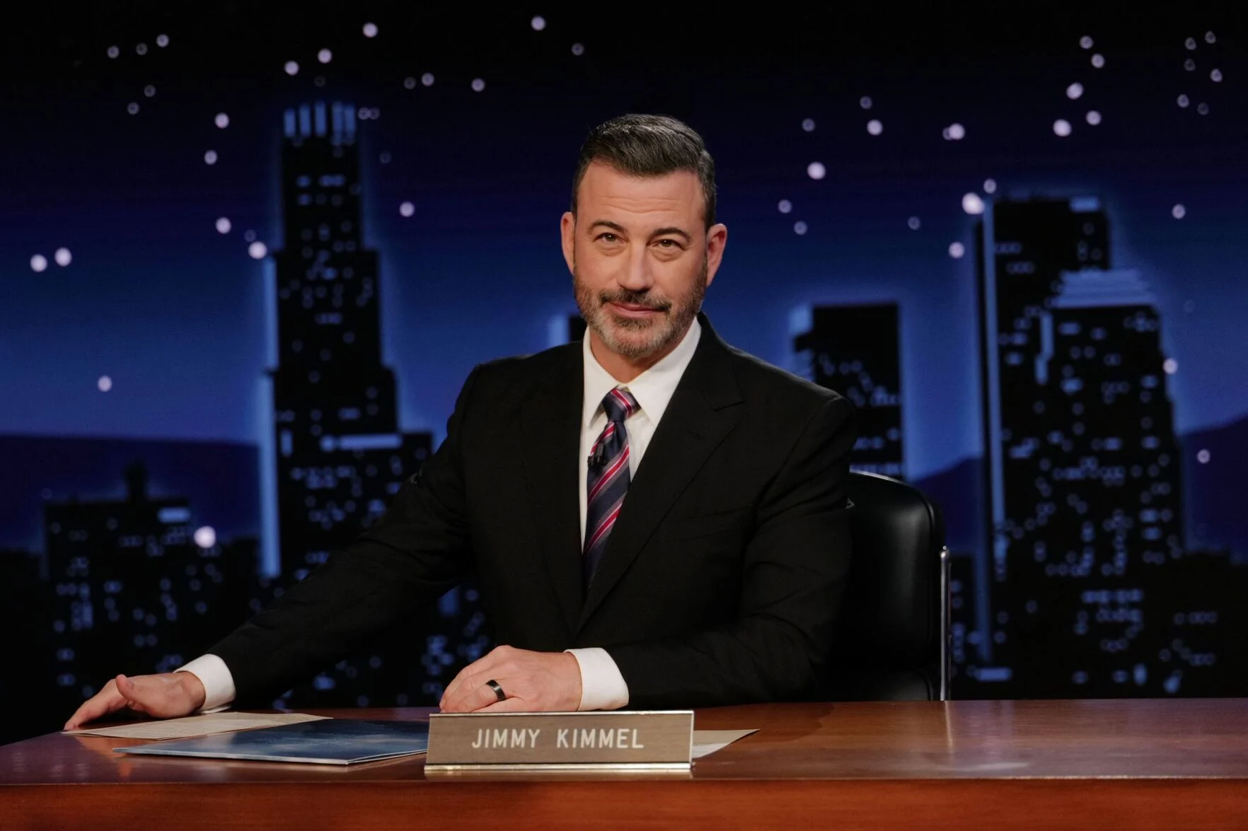 Trump Urges ABC to Fire Jimmy Kimmel as Disney Refuses to Back Down Amid Growing Controversy