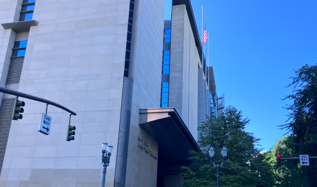 Oregon Investment Adviser Accused of $1.6M Fraud Scheme Targeting Clients