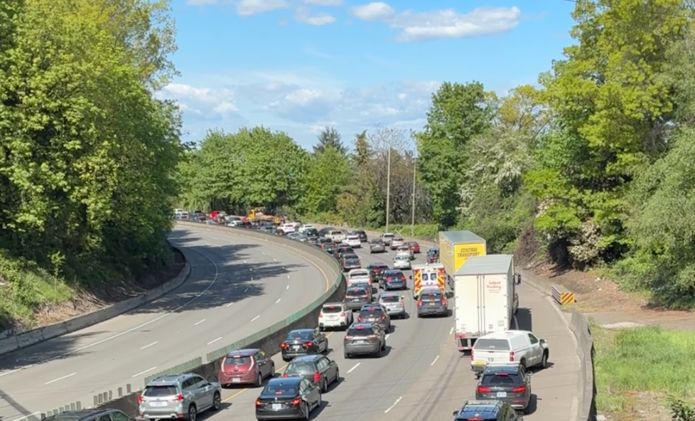 Motorcycle Crash on I-5 Northbound in Portland Triggers Emergency Response, Traffic Delays